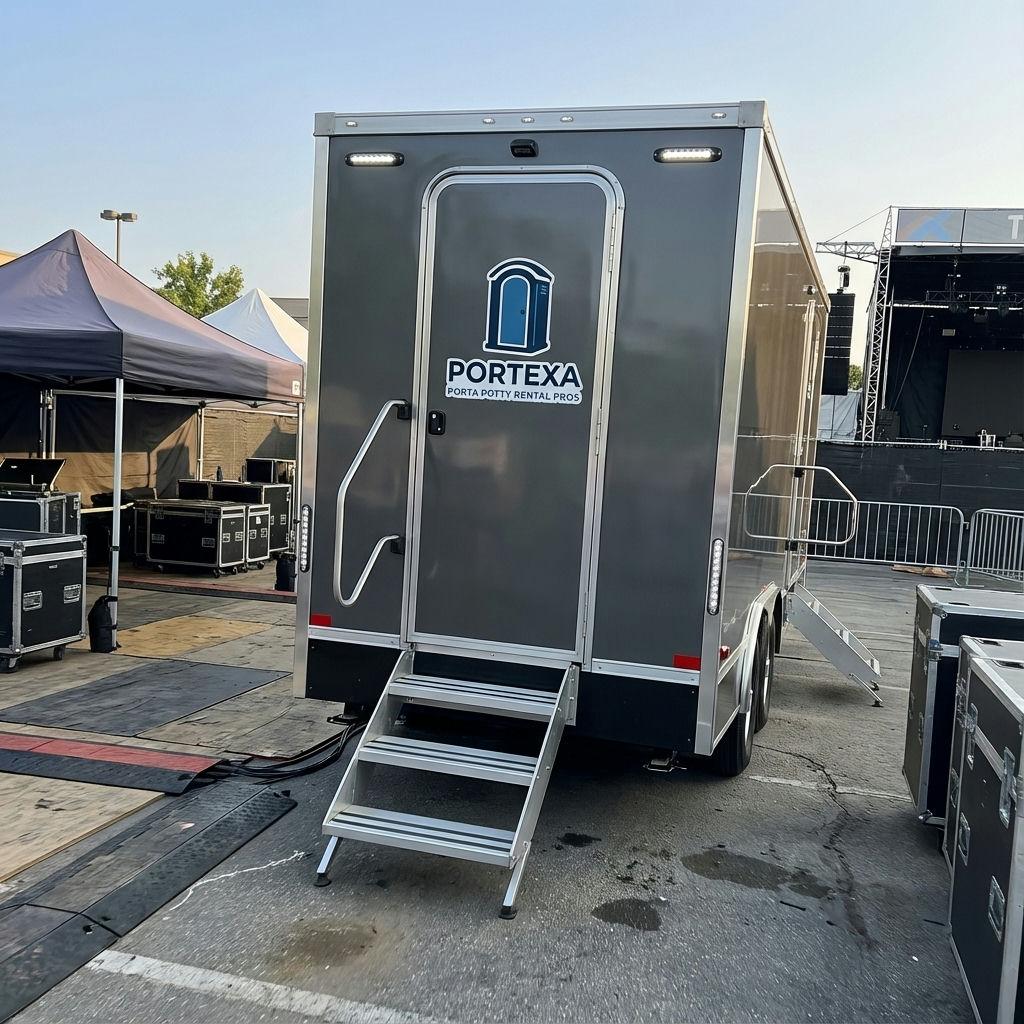 Luxury restroom trailer in Dallas